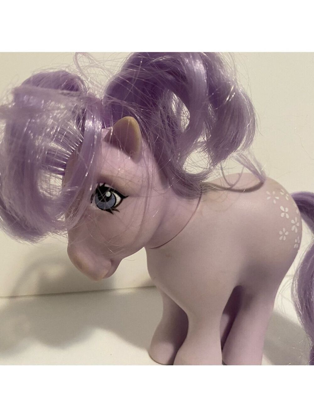 Vintage My Little Pony 1983 G1 Blossom White Flowers Pony Purple Horse MLP - Picture 2 of 7